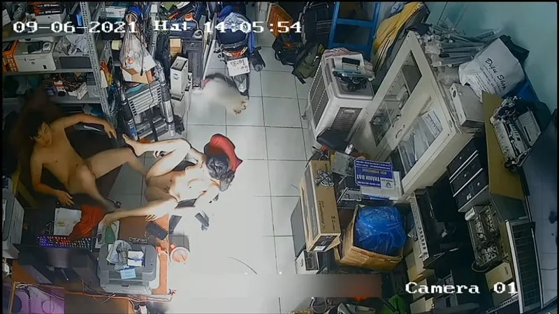 Bà xã ông xã đụ nhau trong của dương vật máy tính